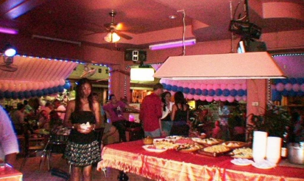 Oyo 75381比拉邦酒店 芭達亞 外观 照片